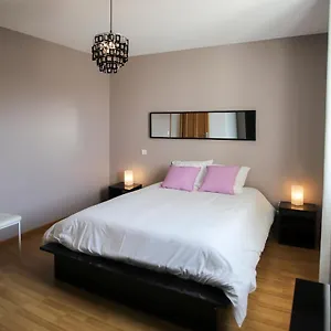Maison Tendance Avec Jardin, Centre Village, Alpilles, Familles Hébergement de vacances